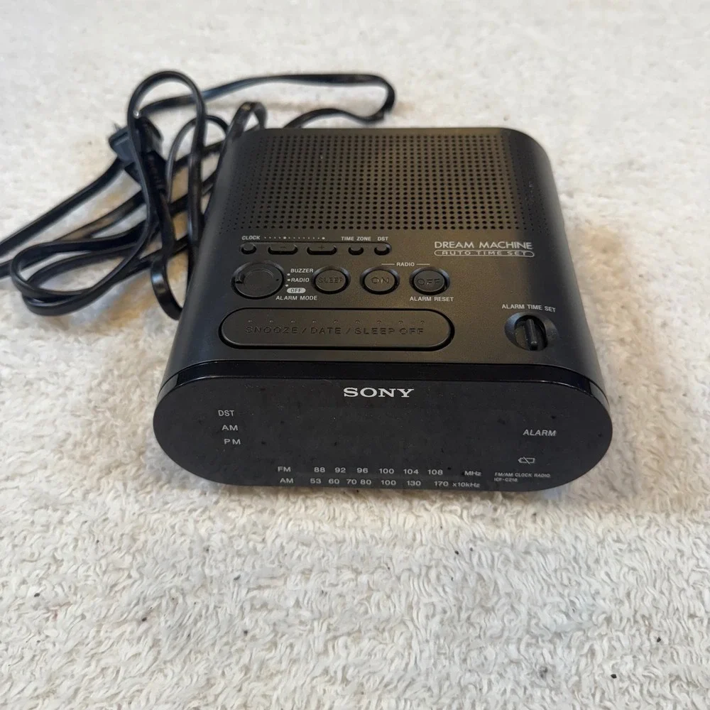 Sony Dream Machine ICF-C218 FM AM Clock Radio Auto Time Set Black Alarm Clock